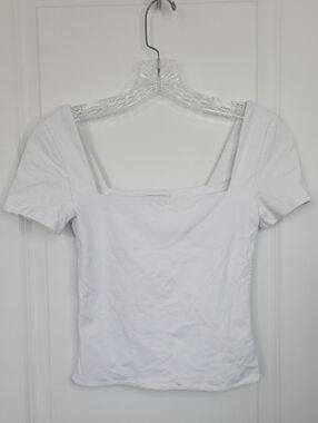 Aritzia White Square Neck Short Sleeve Tee